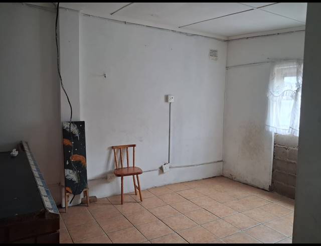 3 BEDROOM HOUSE FOR SALE IN AUSTERVILLE